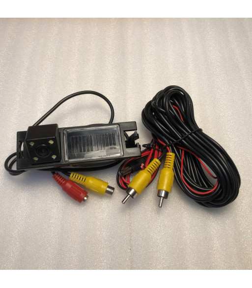 Bakkamera CCD 170G OEM m/nr.pladelygte og led lys for Hyundai IX-35