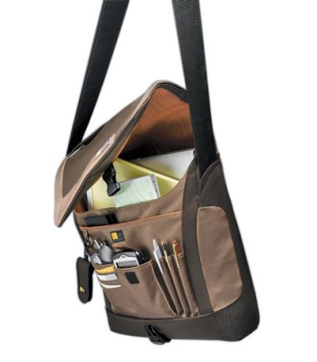 Case Logic 15,4" Laptop Bag. Brun