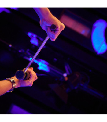 Gravity Remote operating pole for spotlights