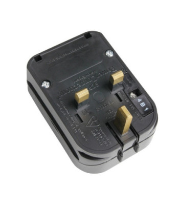 Adapter CEE 7/7 x GB
