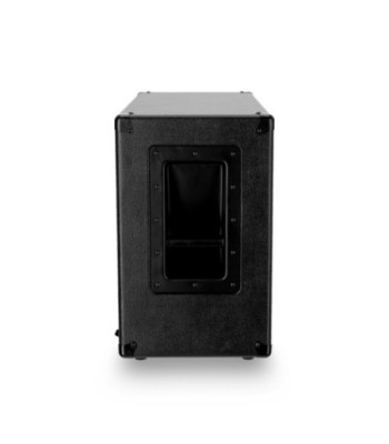  Closed-Back