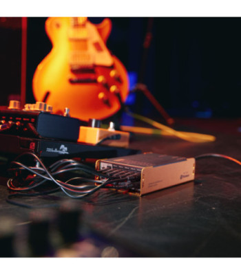 Palmer Universal Pedalboard Power Supply with USB
