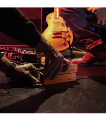 Palmer Universal Pedalboard Power Supply with USB