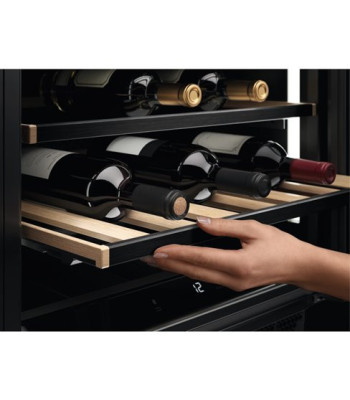 AEG AWUS052B5B - Fritstående vinkøleskab