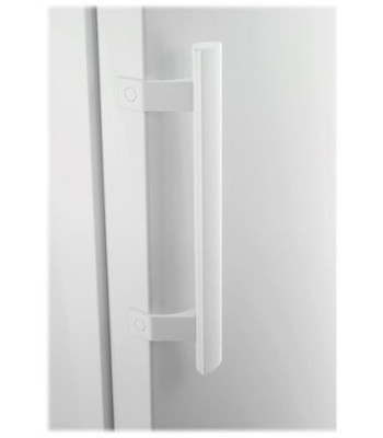 Electrolux LNT3LF30W1 - Fritstående kølefryseskab