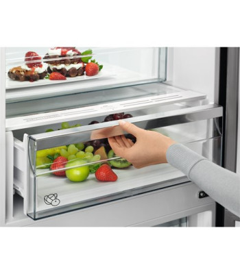 Electrolux LNC7ME32X4 - Fritstående kølefryseskab